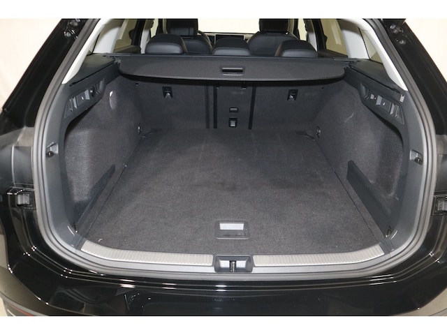 Volkswagen Passat 1.5 eTSI Business DSG Variant