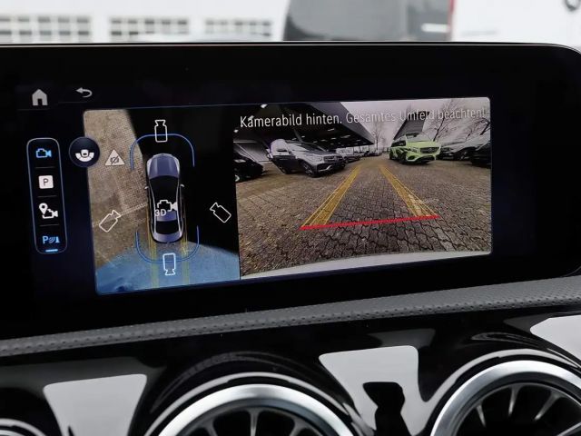 Mercedes-Benz CLA 180 AMG Line Coupé