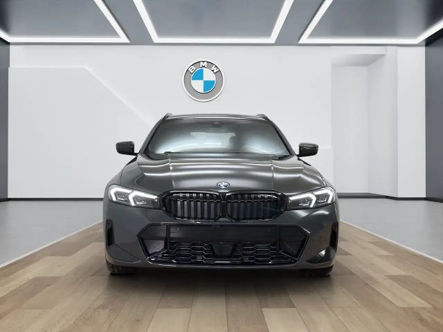 BMW 330 330e Touring xDrive