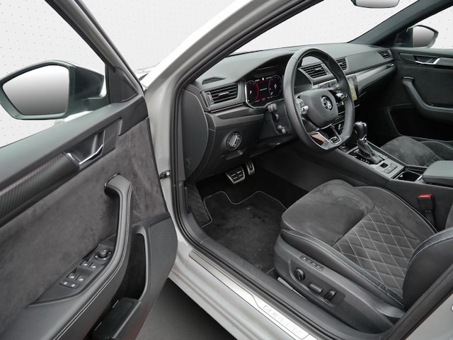 Skoda Superb 2.0 TDI Combi Sportline