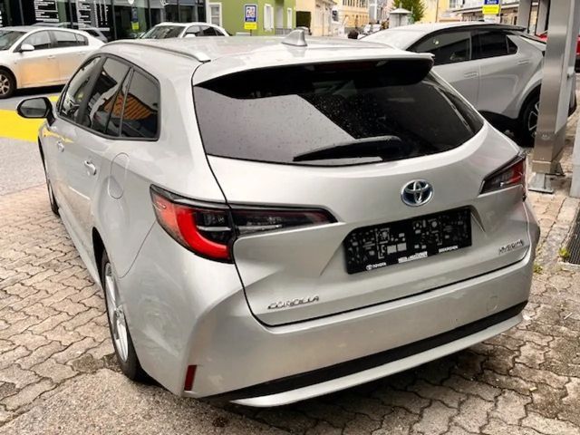 Toyota Corolla Active Hybride Touring