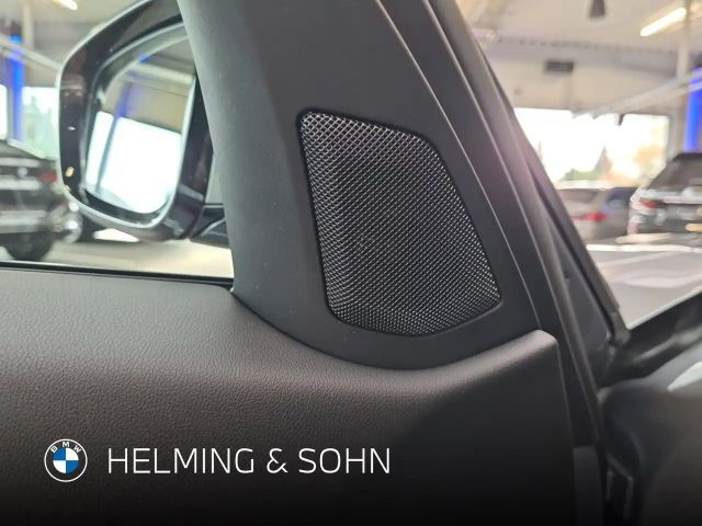 BMW 320 320i M-Sport Sedan xDrive