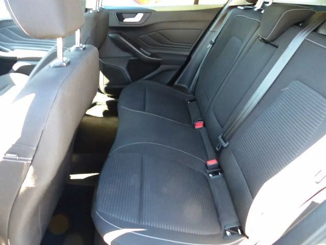 Ford Focus EcoBoost Titanium Wagon