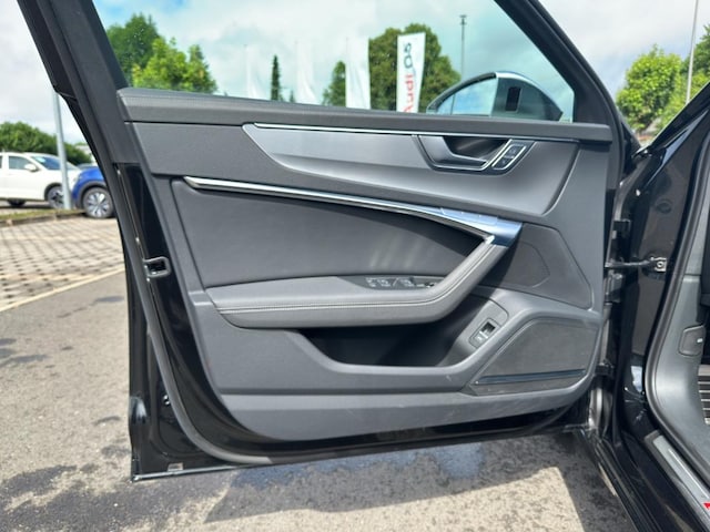 Audi S6 Avant Quattro