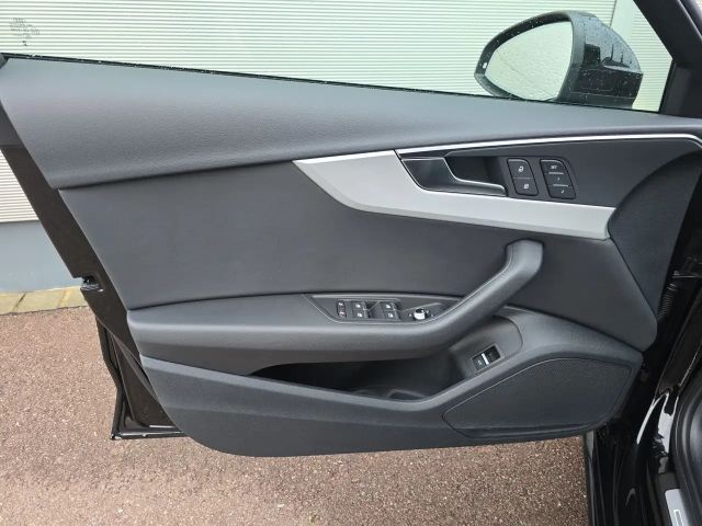 Audi A4 35 TFSI Avant S-Line