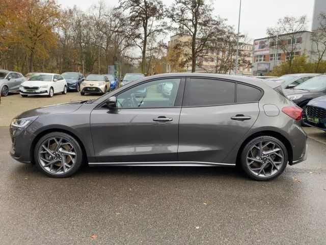 Ford Focus EcoBoost ST Line