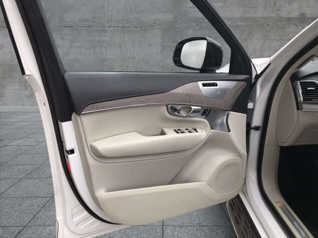 Volvo XC90 AWD Dark T8 Ultimate