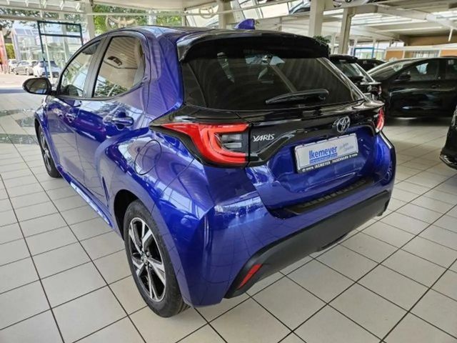 Toyota Yaris Hatchback Hybride Team D