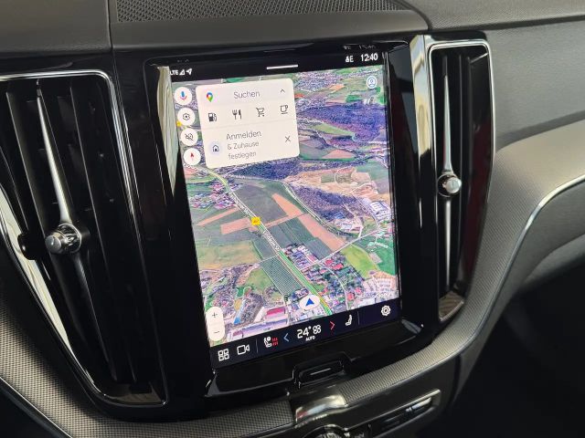 Volvo XC60 AWD Dark Plus