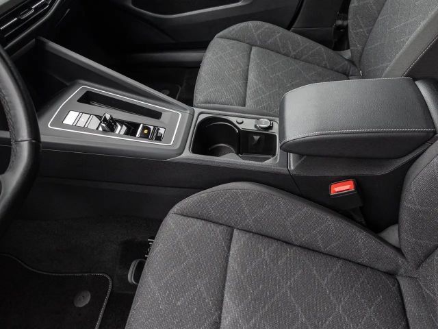 Volkswagen Golf 2.0 TDI DSG Life