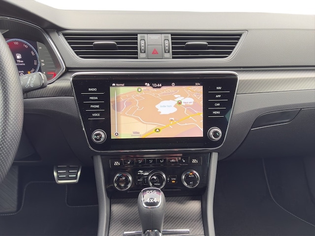 Skoda Superb 2.0 TSI 4x4 Combi Sportline