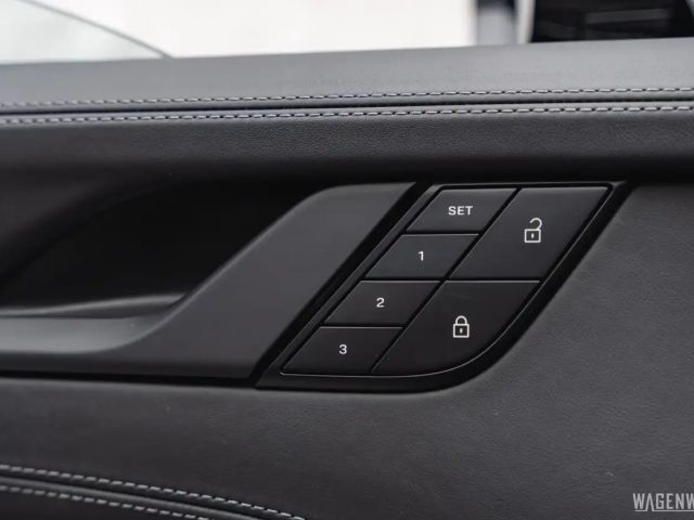 Porsche 992 4 Cabrio GTS Targa