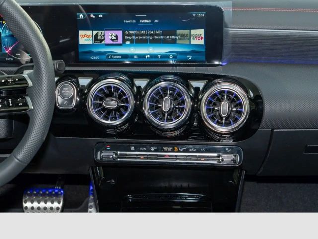 Mercedes-Benz CLA 180 Shooting Brake