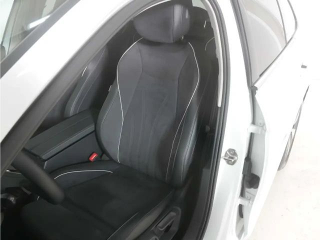 Volkswagen Passat 1.5 eTSI Business DSG