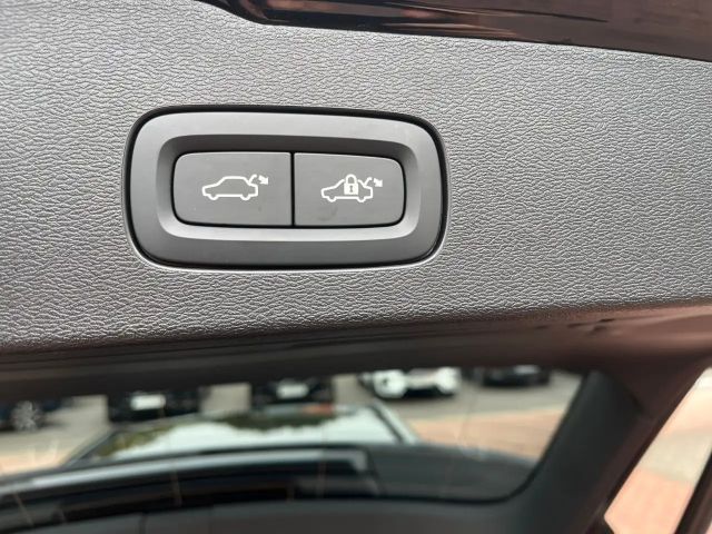 Volvo V60 AWD Dark Hybrid Plus T6