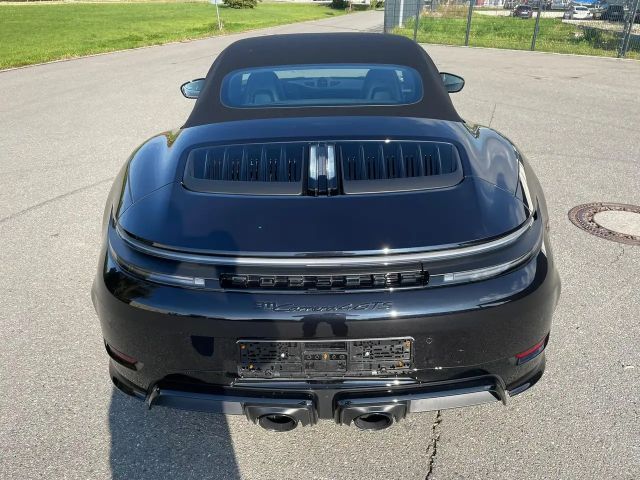 Porsche 911 4 Cabrio Carrera GTS