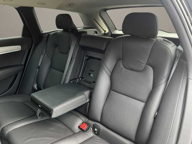 Volvo V90 AWD Core T6