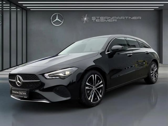 Mercedes-Benz CLA 180 Shooting Brake