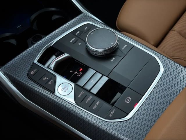 BMW 330 330e Touring xDrive