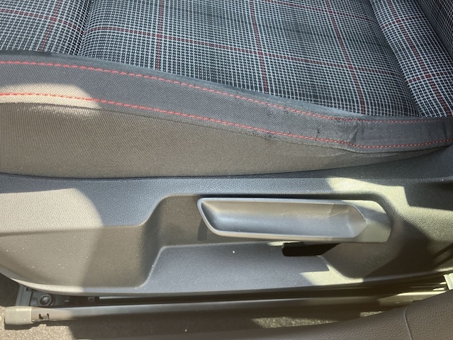 Volkswagen Golf 2.0 TSI DSG