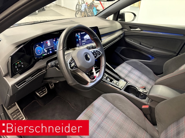 Volkswagen Golf 2.0 TSI DSG Pro