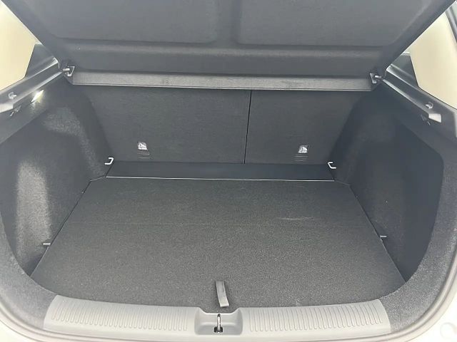 MG ZS Standard range