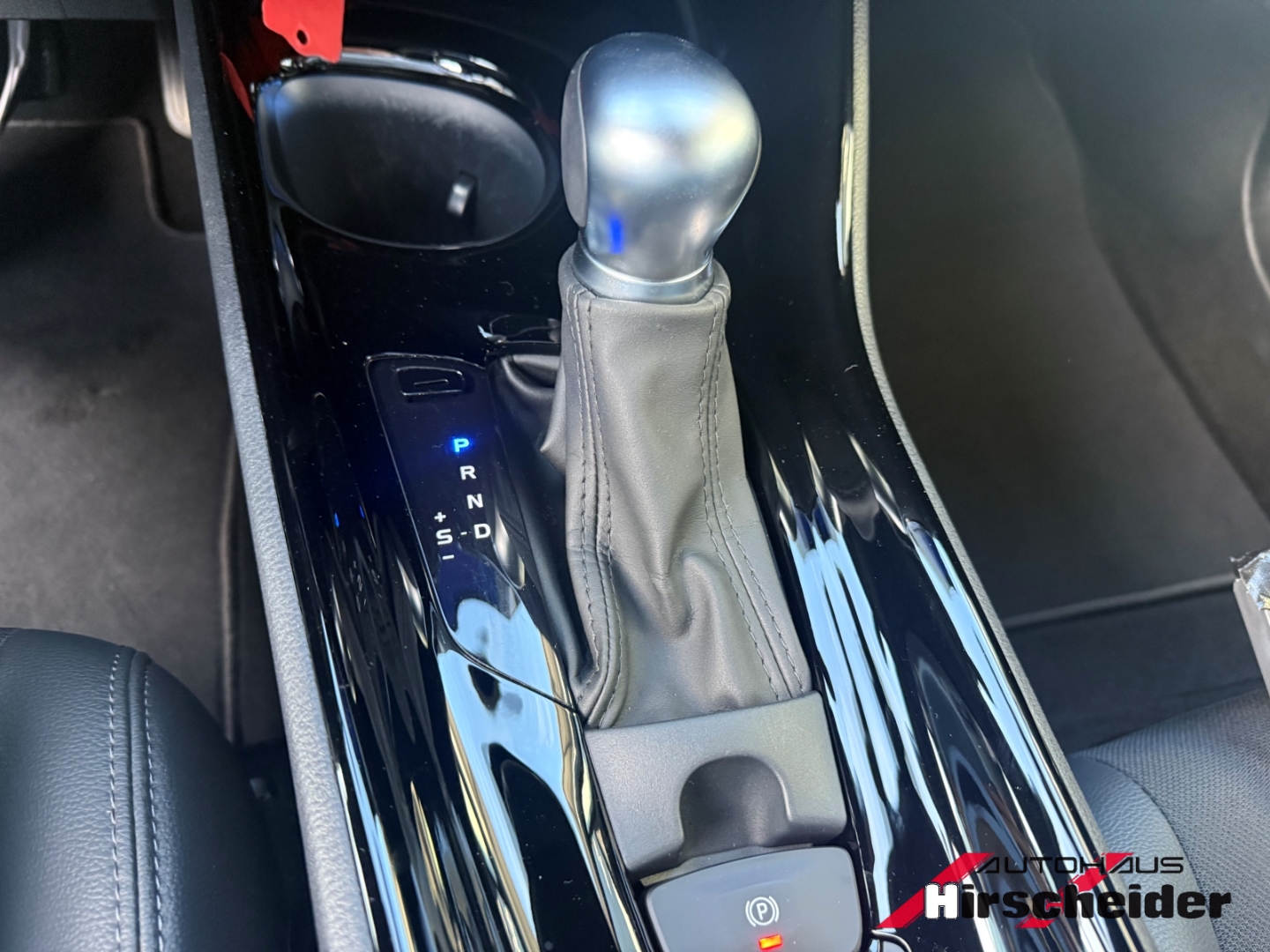 Toyota C-HR 5-deurs Bi-Tone