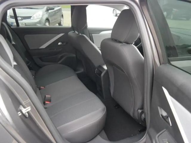 Opel Astra 1.2 Turbo Enjoy Turbo