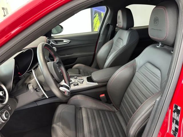 Alfa Romeo Giulia Q4