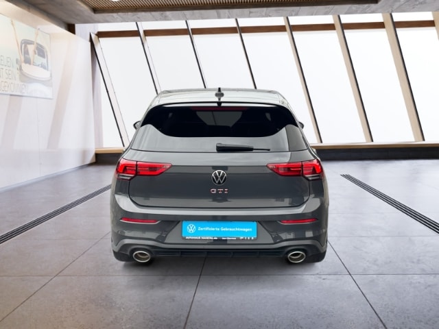 Volkswagen Golf 2.0 TSI DSG