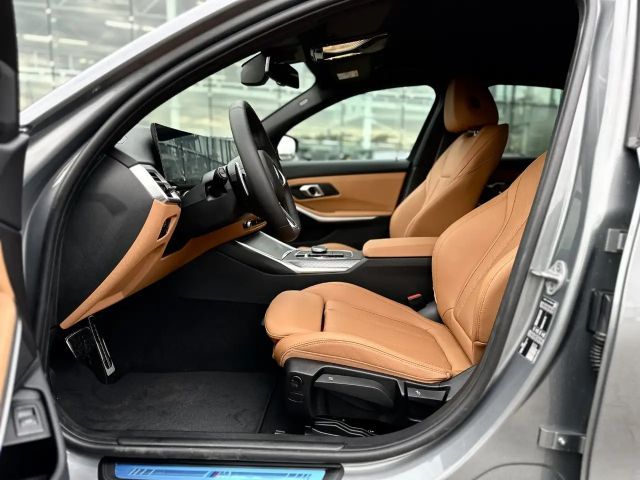 BMW 320 320i M-Sport Sedan