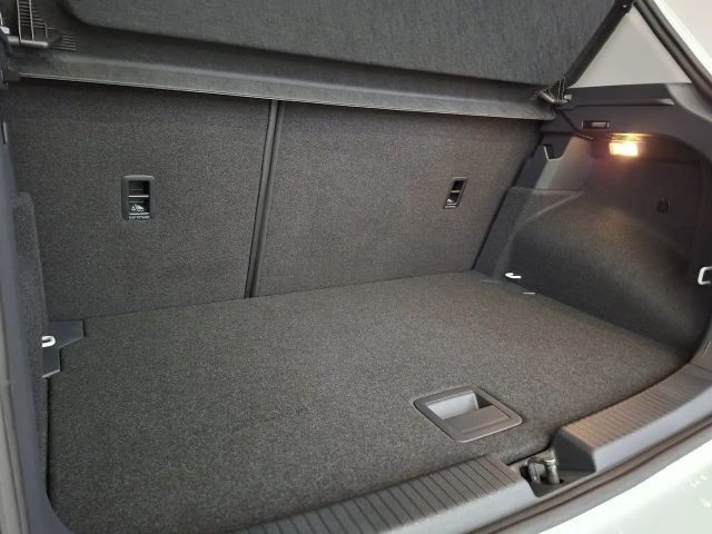 Volkswagen T-Cross 4Me TSI