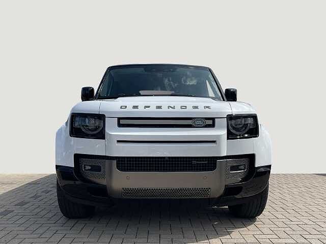 Land Rover Defender 110 Dynamic SE