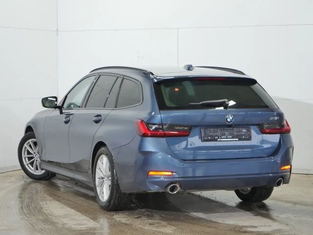 BMW 318 318i