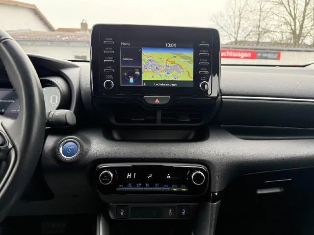 Toyota Yaris Hatchback Hybride Team D