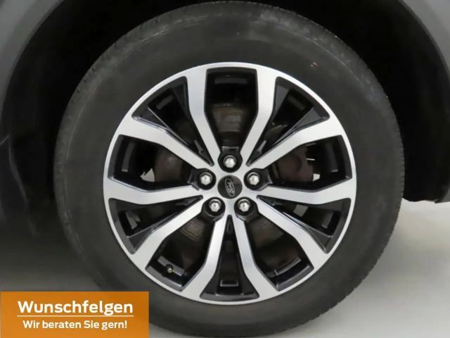 Ford Explorer Plug in Hybrid ST Line