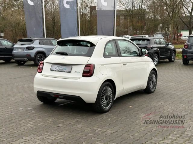 Fiat 500e +Keyless+Klimaaut.+Tempomat+Schildererkennung