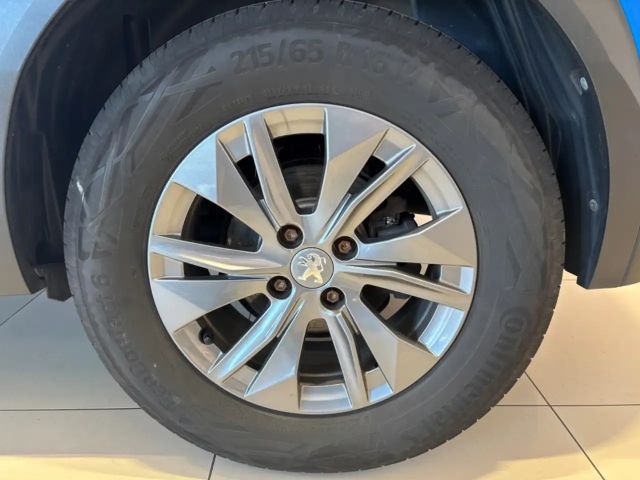 Peugeot E-2008 Active Pack