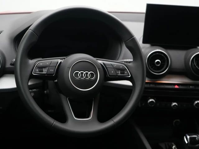 Audi Q2 advanced S-TRON AHK VIRT LEDER SHZ PORT NA