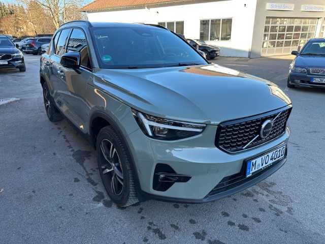 Volvo XC40 Dark Plus