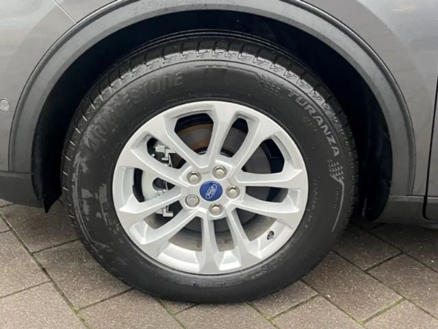 Ford Kuga Hybrid Titanium