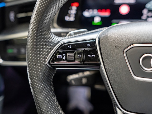 Audi S6 Quattro Sedan