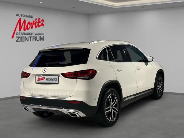 Mercedes-Benz GLA 200 Progressive