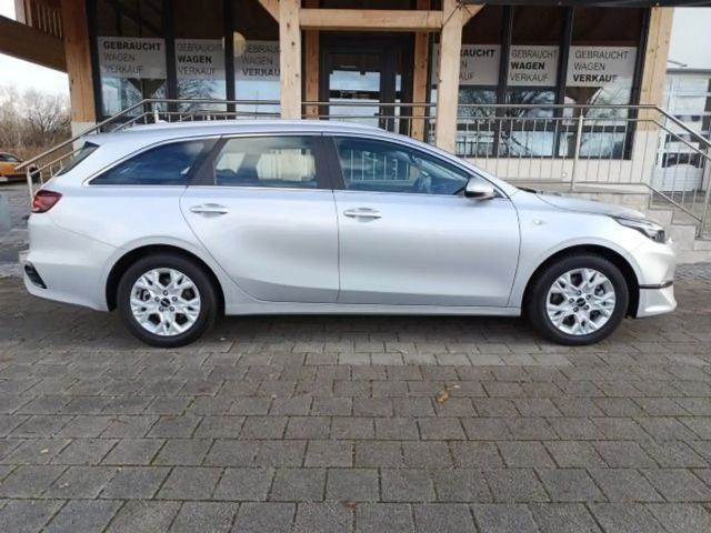 Kia Ceed CEED_SW 1.5T 140 DCT7 VIS KOMF+ (NAV)