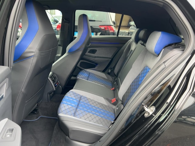 Volkswagen Golf 2.0 TSI DSG Golf VIII