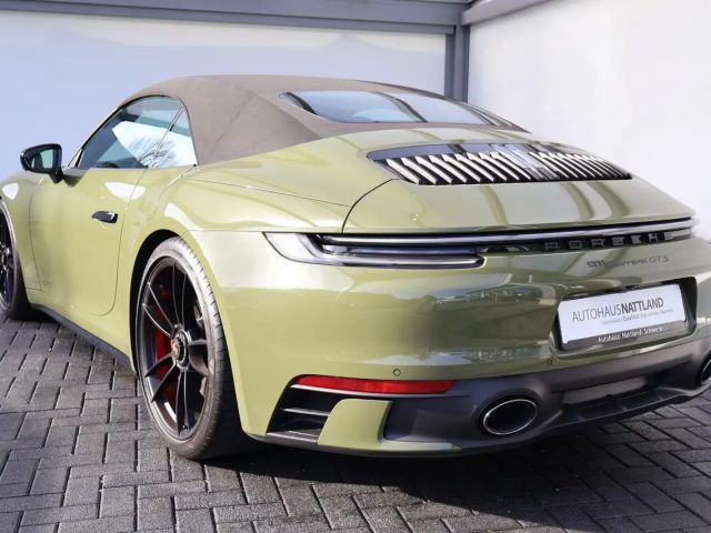 Porsche 992 Cabrio Carrera GTS