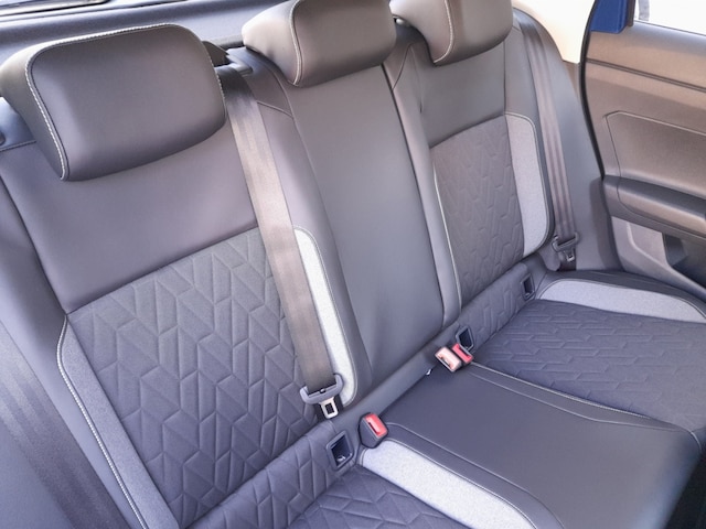 Volkswagen Polo 1.0 Goal LED Navi Rear View PDC Carplay