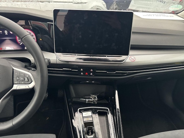 Volkswagen Golf 1.5 eTSI Golf VIII Style