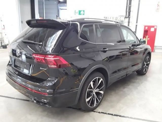 Volkswagen Tiguan Allspace R-Line Style