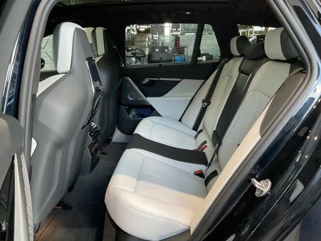 BMW M5 Touring  Ultimate Package, Anhängerkupplung